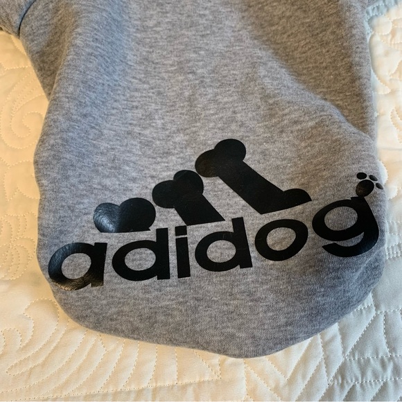 Adidog dog sweater gray XL fits 11 - 17 pound dogs fleece adidas pet - Picture 5 of 6